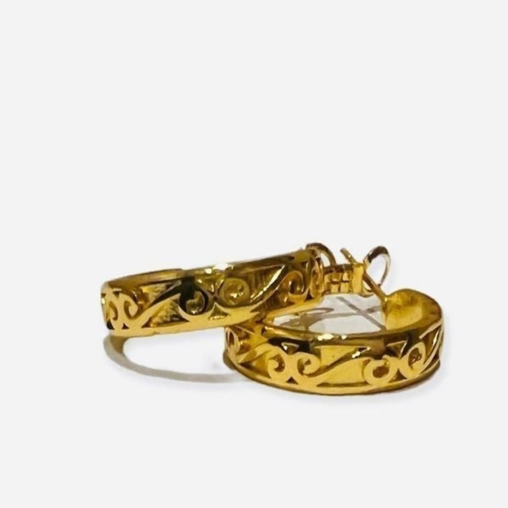 “Sienna” Yellow Gold Filled Hoops earrings 1” New Non Tarnish hinge clasp